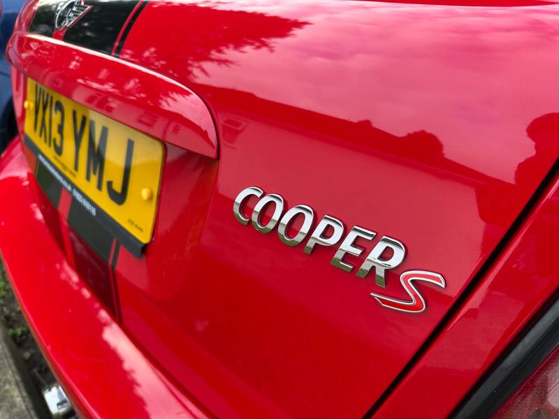 MINI HATCH