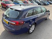 VAUXHALL INSIGNIA