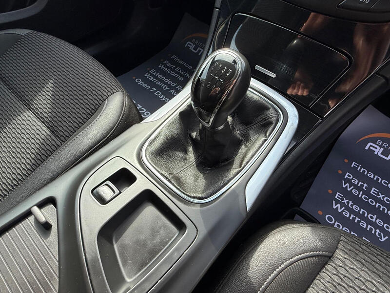 VAUXHALL INSIGNIA