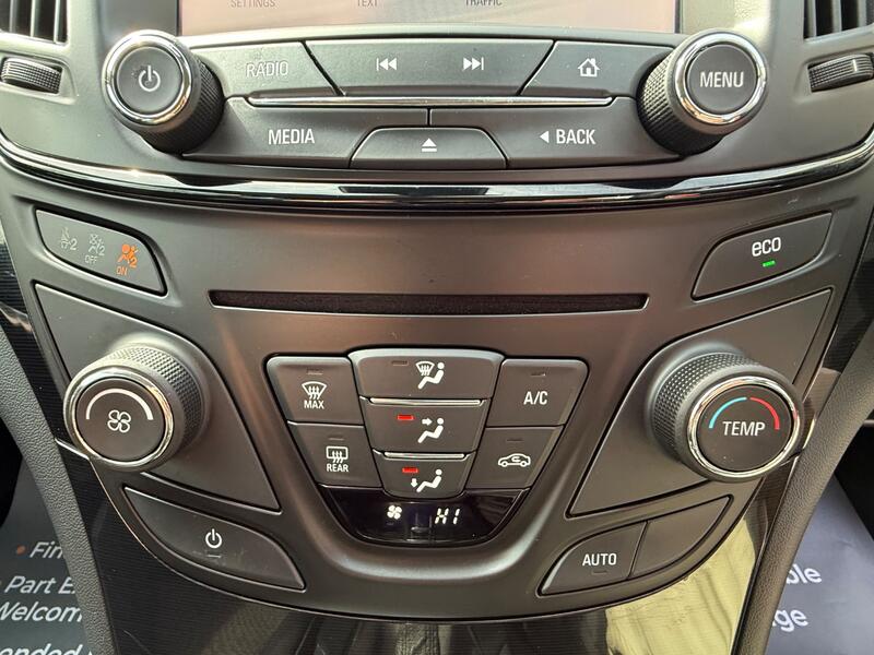 VAUXHALL INSIGNIA