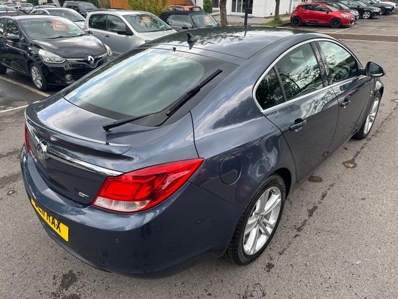 VAUXHALL INSIGNIA