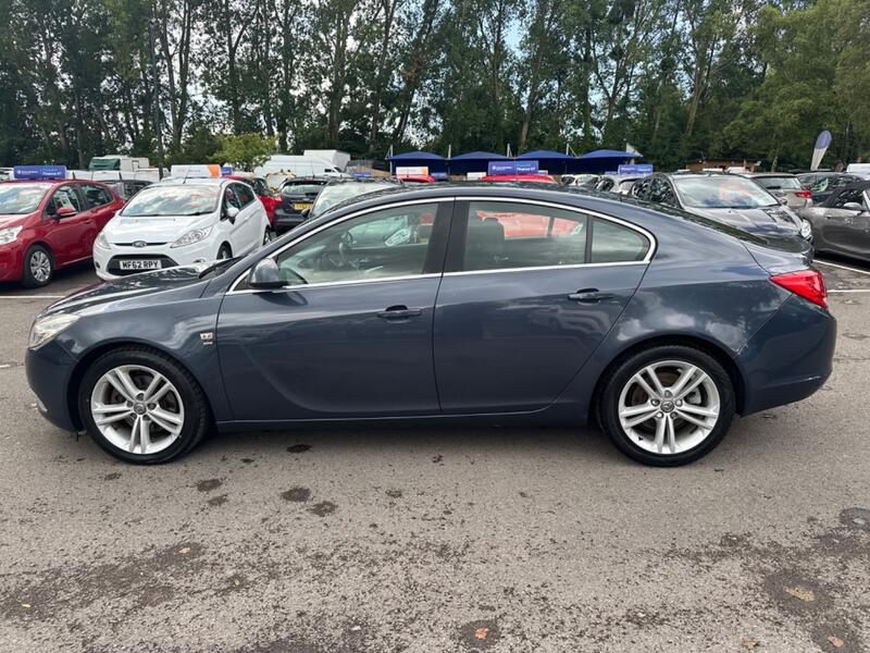 VAUXHALL INSIGNIA