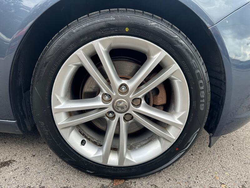 VAUXHALL INSIGNIA