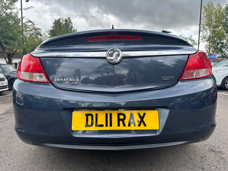 VAUXHALL INSIGNIA